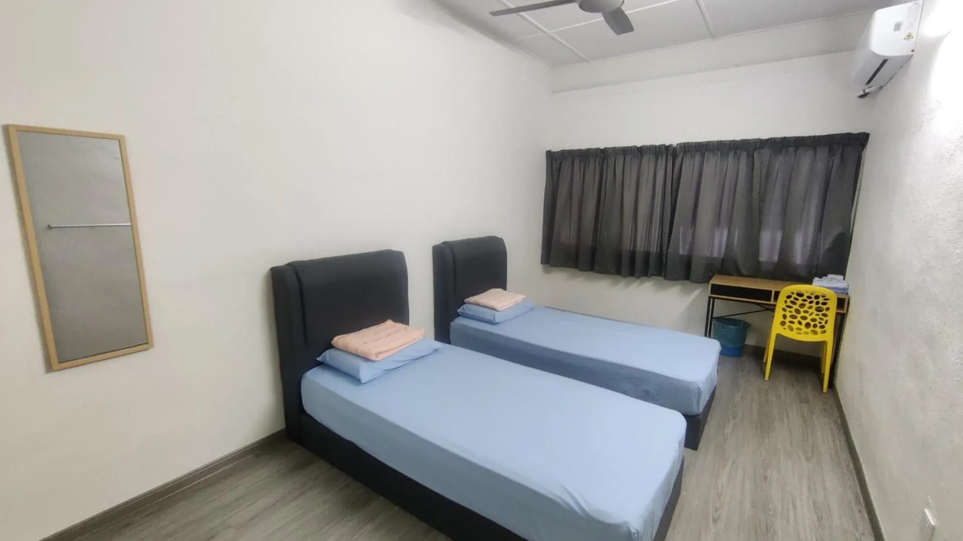 Clp Perai Homestay Near Sri Muniswarar Temple
